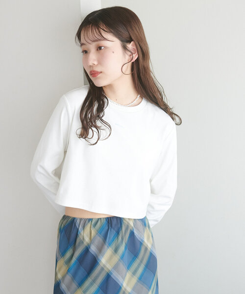 DISCOAT(ディスコート)の「【umm.】刺繍ロゴショート丈ロンT(Tシャツ/カットソー・レディース・グレー/オフホワイト・FREE)」の5枚目の写真