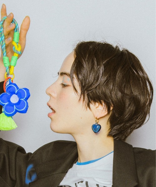 Three Four Time(スリーフォータイム)の「カラフルハートフープピアス(ピアス(両耳用)・レディース・オレンジ/イエロー/ブラック/グリーン/ピンク/レッド/ブルー/パープル・FREE)」の9枚目の写真