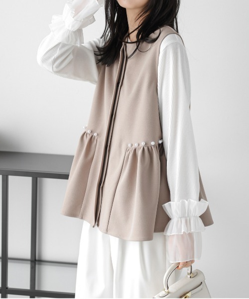 La-gemme（ラジェム）の「パールペプラムジレ（ベスト・レディース・ブラック/ベージュ・フリー）」の5枚目の写真