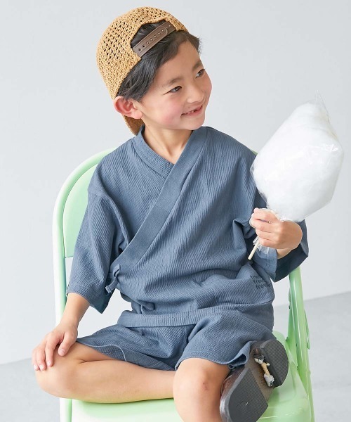 devirock（デビロック）の「すぽっと着られる 着心地やわらか 無地 おやすみ甚平（浴衣・キッズ・ブルーグレー/スミクロ/ネイビー/ライトグレー・100cm/110cm/120cm/130cm/140cm/150cm/160cm）」の3枚目の写真