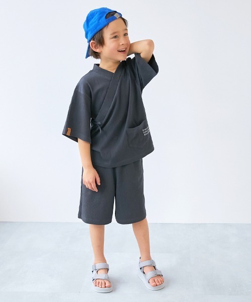 devirock（デビロック）の「すぽっと着られる 着心地やわらか 無地 おやすみ甚平（浴衣・キッズ・ブルーグレー/スミクロ/ネイビー/ライトグレー・100cm/110cm/120cm/130cm/140cm/150cm/160cm）」の5枚目の写真