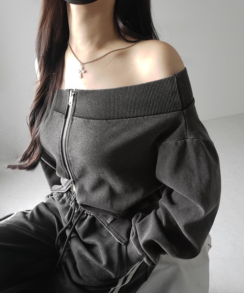 me+em select（ミームセレクト）の「※※【 ２color 】ダブルジップピグメントオフショルスウェットトップス ／ double zip pigment off shoulder sweat tops（その他トップス・レディース・ブルー/グレー・FREE）」の12枚目の写真
