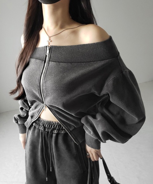 me+em select（ミームセレクト）の「※※【 ２color 】ダブルジップピグメントオフショルスウェットトップス ／ double zip pigment off shoulder sweat tops（その他トップス・レディース・ブルー/グレー・FREE）」の3枚目の写真