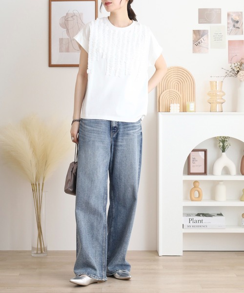 エグランティーヌ EGLANTINE シフォンフリル付き半袖カットソー （レッド） エグランティーヌ EGLANTINE シフォンフリル付き半袖カットソー