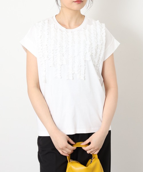 EGLANTINE(エグランティーヌ)の「EGLANTINE シフォンフリル付き半袖カットソー(Tシャツ/カットソー・レディース・ブラック/オフホワイト/ライトベージュ/レッド/グレー・40/38)」の17枚目の写真