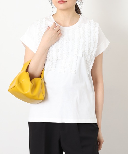 EGLANTINE(エグランティーヌ)の「EGLANTINE シフォンフリル付き半袖カットソー(Tシャツ/カットソー・レディース・ブラック/オフホワイト/ライトベージュ/レッド/グレー・40/38)」の18枚目の写真