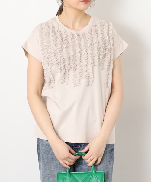 EGLANTINE(エグランティーヌ)の「EGLANTINE シフォンフリル付き半袖カットソー(Tシャツ/カットソー・レディース・ブラック/オフホワイト/ライトベージュ/レッド/グレー・40/38)」の16枚目の写真