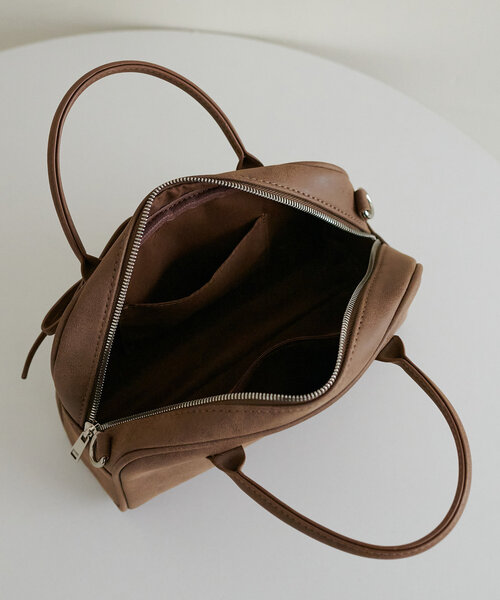 DISCOAT（ディスコート）の「2WAYリボンスクエアボストンバッグ（ボストンバッグ・レディース・ブラック/シルバー/ブラウン・FREE）」の22枚目の写真