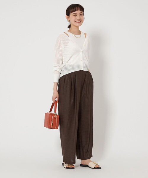 green label relaxing（グリーンレーベルリラクシング）の「シャーリー ハリヌキ Vネック ニット カーディガン -ウォッシャブル-（カーディガン/ボレロ・レディース・ブラック/ホワイト/ダークブラウン/コバルトブルー・FREE）」の13枚目の写真