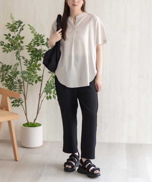 HusHusH（ハッシュアッシュ）の「HusHusH 麻混スキッパーブラウス（シャツ/ブラウス・レディース・グレイッシュベージュ/ブラック/コーラルピンク・M/L）」の4枚目の写真