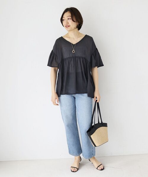 le.coeur blanc（ルクールブラン）の「《WEB限定アイテム》バックリボンガーゼブラウス（シャツ/ブラウス・レディース・ブラック/ブラウン/グリーン/ベージュ・38）」の6枚目の写真