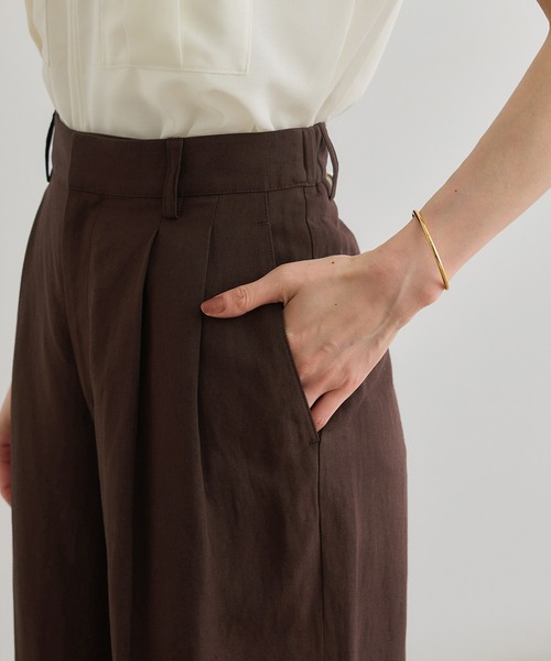 ROPE'(ロペ)の「レーヨンリネン センタープレスパンツ【セットアップジャケット・ワンピース対応】(その他パンツ・レディース・ブラウン/ネイビー/イエロー・36/38)」の17枚目の写真