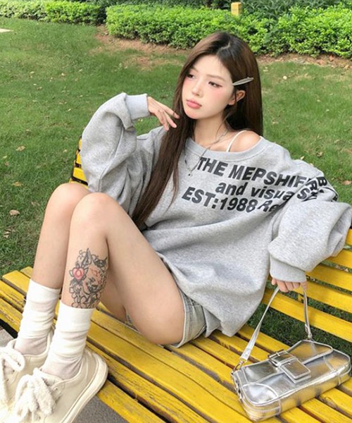Songe（ソンジュ）の「レタープリントワンショルダーロンT（Tシャツ/カットソー・レディース・グレー/ベージュ・M/L）」の10枚目の写真