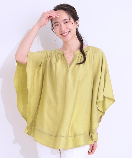 SHOO・LA・RUE(シューラルー)の「【洗える/ひんやり】涼しく体型カバー お袖フレア ドレープブラウス(シャツ/ブラウス・レディース・アイボリー/ブラック/オリーブ/イエロー系その他/チャコールグレー/グリーン系・01/02/03/04)」の19枚目の写真