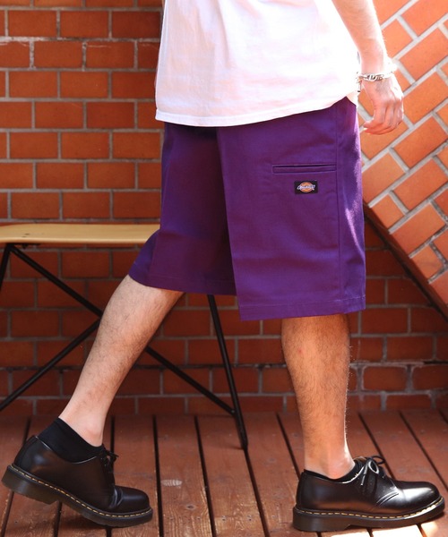 Dickies（ディッキーズ）の「Dickies 13インチポケットワークショーツ（チノパンツ・メンズ・ブラック/ホワイト/カーキ/モスグリーン/グリーン/ピンク/レッド/ブラウン/ブルー/オレンジ/イエロー/ネイビー/パープル/ベージュ/チャコールグレー・28inch/36inch/34inch/30inch/32inch）」の11枚目の写真