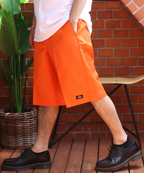 Dickies（ディッキーズ）の「Dickies 13インチポケットワークショーツ（チノパンツ・メンズ・ブラック/ホワイト/カーキ/モスグリーン/グリーン/ピンク/レッド/ブラウン/ブルー/オレンジ/イエロー/ネイビー/パープル/ベージュ/チャコールグレー・28inch/36inch/34inch/30inch/32inch）」の15枚目の写真