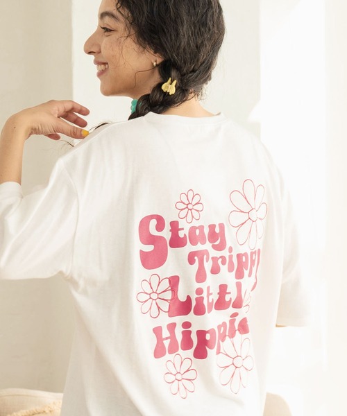 anap mimpi（アナップミンピ）の「ヒッピー メッセージ ロゴ プリント × フラワー 刺繍 Tシャツ（Tシャツ/カットソー・レディース・オフホワイト/ブラック/エメラルド・FREE）」の7枚目の写真