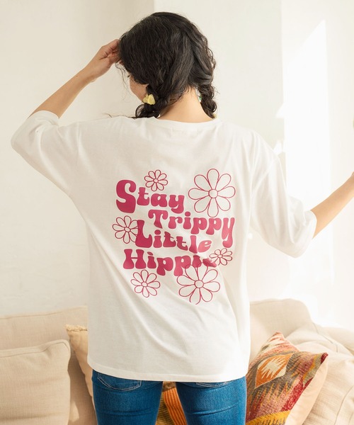 anap mimpi（アナップミンピ）の「ヒッピー メッセージ ロゴ プリント × フラワー 刺繍 Tシャツ（Tシャツ/カットソー・レディース・オフホワイト/ブラック/エメラルド・FREE）」の6枚目の写真