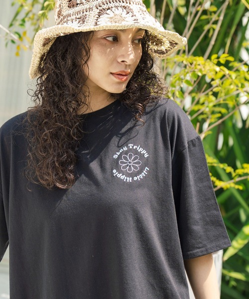 anap mimpi（アナップミンピ）の「ヒッピー メッセージ ロゴ プリント × フラワー 刺繍 Tシャツ（Tシャツ/カットソー・レディース・オフホワイト/ブラック/エメラルド・FREE）」の14枚目の写真