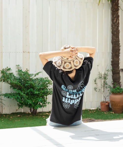 セール】ヒッピーメッセージロゴ プリント × フラワー刺繍 Tシャツ（T