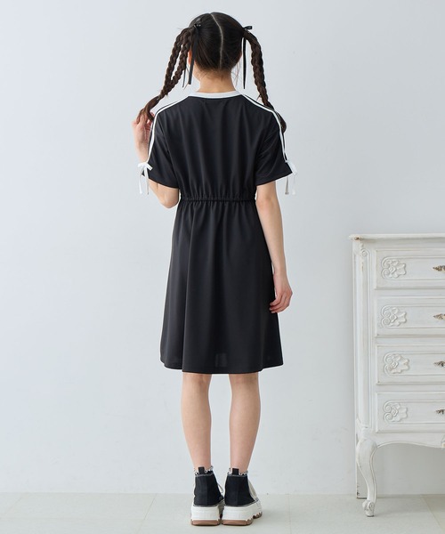 Amourire girl（アムリールガール）の「袖ライン リボンワンピース（ワンピース・キッズ・ブラック/ネイビー・140cm/150cm/160cm）」の18枚目の写真