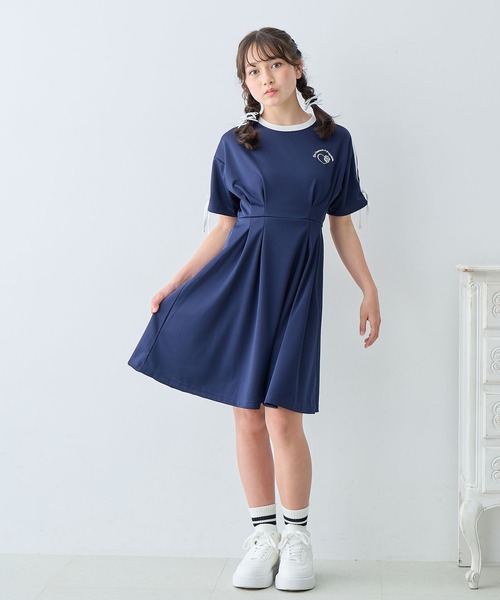 Amourire girl（アムリールガール）の「袖ライン リボンワンピース（ワンピース・キッズ・ブラック/ネイビー・140cm/150cm/160cm）」の22枚目の写真