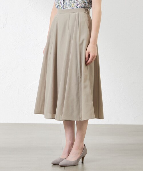 amaca(アマカ)の「シャルマンダンガリーフレアスカート(スカート・レディース・ネイビー/ベージュ・38/40/36)」の6枚目の写真