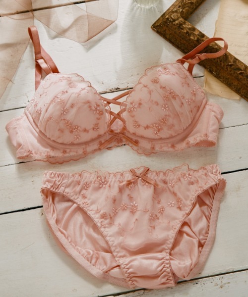 3/16まで値下『新品タグ付』【SUKALA】フラワープリント　上下セット 『S 新品タグ付』【SUKALA】フラワープリント 上下セットアップ 『S