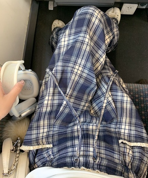 GEMEDA（ジェメダ）の「ウエストレース付きチェックワイドパンツ（その他パンツ・レディース・ネイビー/ブラック×ホワイト・M）」の3枚目の写真