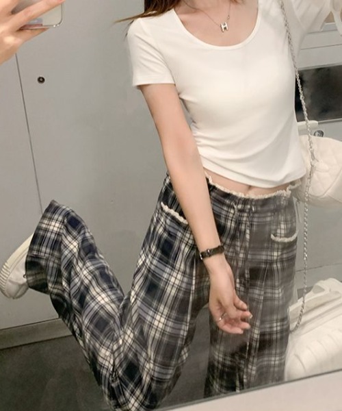 GEMEDA（ジェメダ）の「ウエストレース付きチェックワイドパンツ（その他パンツ・レディース・ネイビー/ブラック×ホワイト・M）」の9枚目の写真