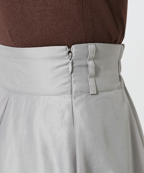 mysty woman（ミスティウーマン）の「ダブルベルトフレアスカート　573063（スカート・レディース・オフホワイト/グレー/ブラック・FREE）」の17枚目の写真