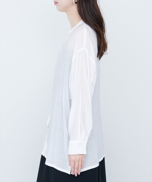 natural couture（ナチュラルクチュール）の「【WEB限定】バンドカラーサイドスリットシアーシャツ（シャツ/ブラウス・レディース・イエロー/ピンク/オフホワイト/ブルー/チャコールグレー/ライトベージュ・FREE）」の13枚目の写真