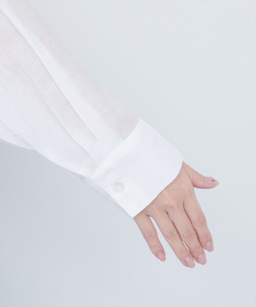 natural couture（ナチュラルクチュール）の「【WEB限定】バンドカラーサイドスリットシアーシャツ（シャツ/ブラウス・レディース・イエロー/ピンク/オフホワイト/ブルー/チャコールグレー/ライトベージュ・FREE）」の16枚目の写真