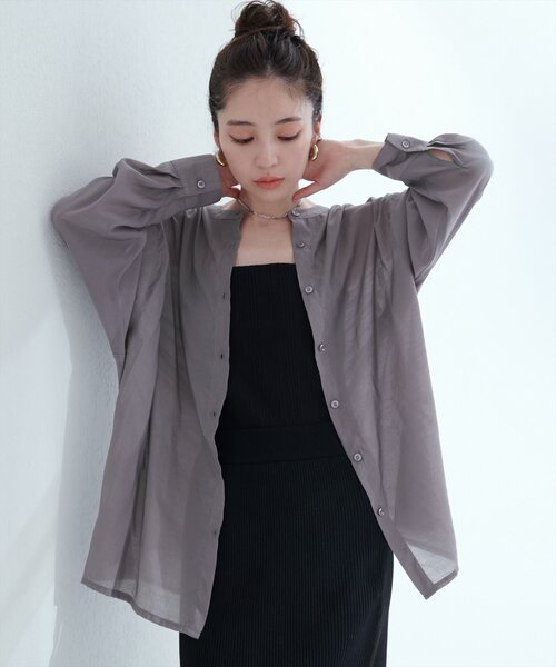 natural couture（ナチュラルクチュール）の「【WEB限定】バンドカラーサイドスリットシアーシャツ（シャツ/ブラウス・レディース・イエロー/ピンク/オフホワイト/ブルー/チャコールグレー/ライトベージュ・FREE）」の19枚目の写真