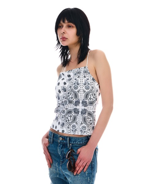 BEEDEN(ビーデン)の「BACK OPEN THIN STRAP CAMI(キャミソール・レディース・ブラック/ブラック系その他/ホワイト系その他・FREE)」の16枚目の写真