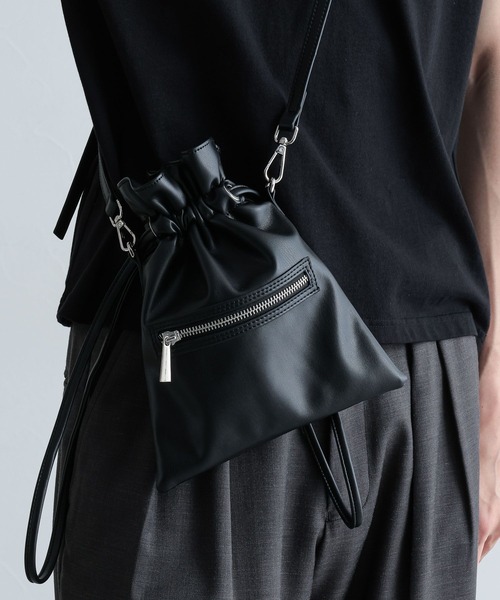 HARE(ハレ)の「ZIPキンチャクBAG(HARE)(ショルダーバッグ・メンズ・ブラック・FREE)」の1枚目の写真