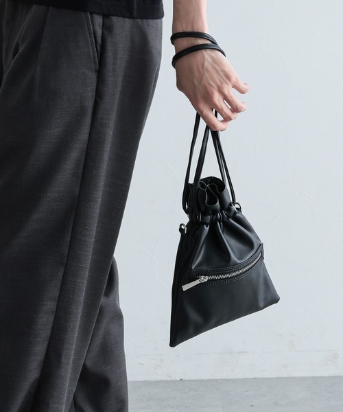 HARE(ハレ)の「ZIPキンチャクBAG(HARE)(ショルダーバッグ・メンズ・ブラック・FREE)」の10枚目の写真