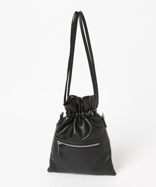 HARE ハレ　キンチャクRING BAG ショルダーバッグ　巾着　レザー HARE（ハレ）の「キンチャクRING BAG(HARE)（ショルダーバッグ