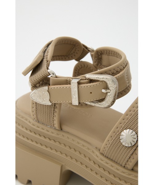 RODEO CROWNS WIDE BOWL(ロデオクラウンズワイドボウル)の「スタッズサンダル(サンダル・レディース・ブラック/ベージュ・LARGE/MEDIUM)」の15枚目の写真