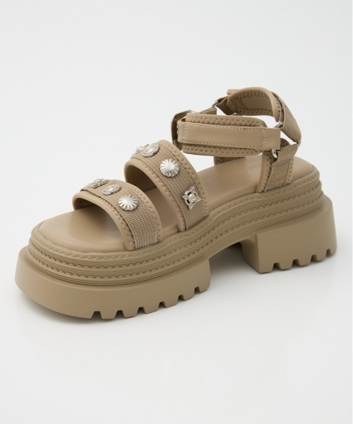 RODEO CROWNS WIDE BOWL(ロデオクラウンズワイドボウル)の「スタッズサンダル(サンダル・レディース・ブラック/ベージュ・LARGE/MEDIUM)」の17枚目の写真