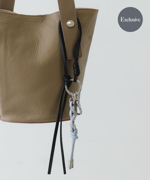 RODE SKO（ロデスコ）の「『別注』BEAURE×RODESKO　レザーチャーム（キーホルダー・レディース・ベージュ/ブラック/キャメル・ONE）」の2枚目の写真