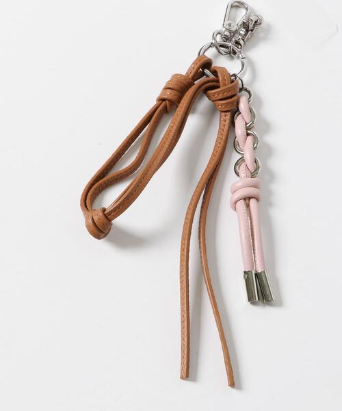 RODE SKO（ロデスコ）の「『別注』BEAURE×RODESKO　レザーチャーム（キーホルダー・レディース・ベージュ/ブラック/キャメル・ONE）」の6枚目の写真