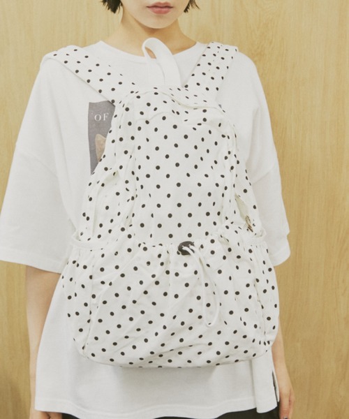 MERLOT（メルロー）の「【大容量】【A4サイズ、14inch以下のノートPC収納可能】デイリードットバッグパック（バックパック/リュック・レディース・ブラック/ホワイト・FREE）」の10枚目の写真