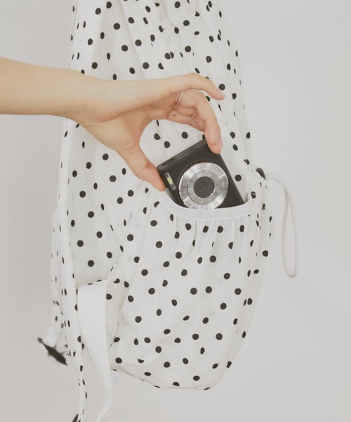 MERLOT（メルロー）の「【大容量】【A4サイズ、14inch以下のノートPC収納可能】デイリードットバッグパック（バックパック/リュック・レディース・ブラック/ホワイト・FREE）」の8枚目の写真