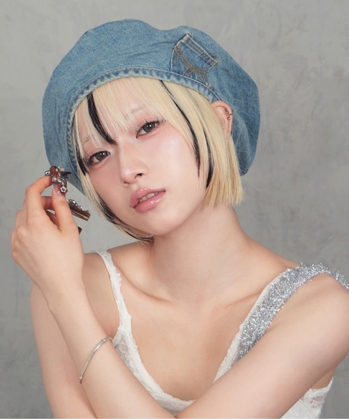 BARELY BLUE(ベアリーブルー)の「【 BARELY BLUE / ベアリーブルー 】 ルーズ フォルム ビンテージライク デニム ベレー帽(ハンチング/ベレー帽・レディース・ブルー/インディゴブルー/ライトブルー・FREE)」の22枚目の写真