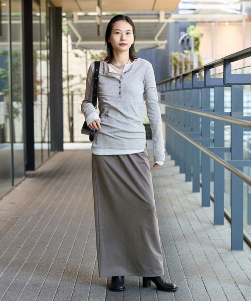 JOURNAL STANDARD(ジャーナルスタンダード)の「《追加2》フィブリルキュプラジャージーマキシスカート(スカート・レディース・ベージュ/チャコールグレー・FREE)」の5枚目の写真