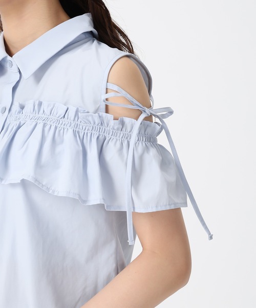 31 Sons de mode(トランテアン ソン ドゥ モード)の「2025秋冬新作 肩開きオフショルブラウス(シャツ/ブラウス・レディース・ブラウン/アイボリー/ブルー・フリ-)」の14枚目の写真