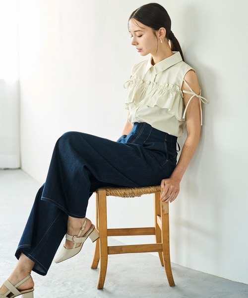 31 Sons de mode(トランテアン ソン ドゥ モード)の「2025秋冬新作 肩開きオフショルブラウス(シャツ/ブラウス・レディース・ブラウン/アイボリー/ブルー・フリ-)」の6枚目の写真