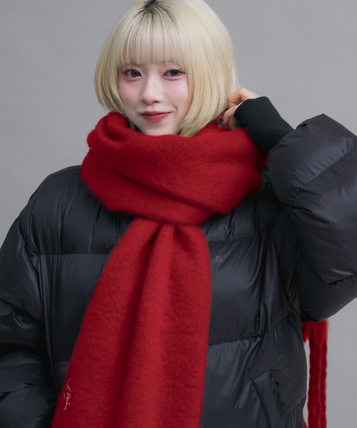 17HR（セブンティーンアワーズ）の「ロゴ刺繍マフラー（マフラー・レディース・オフホワイト/グレー/ブルー/ブラック×ホワイト/レッド・FREE）」の5枚目の写真