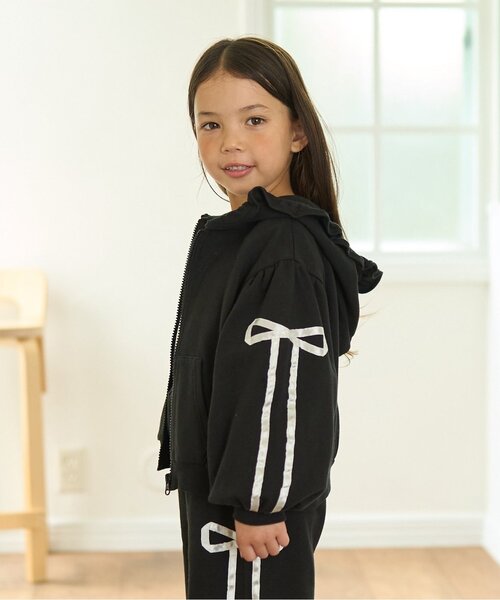 Lycee mine(リセマイン)の「【セットアップ可】【毛玉バイバイ裏毛】リボンラインフルジップパーカ【子供服】【キッズ】【女の子】(パーカー・キッズ・オフホワイト/クリーム/ブラック/ライトピンク/ブルーグレー/トップグレー・100cm/120cm/130cm/140cm/110cm/150cm)」の13枚目の写真